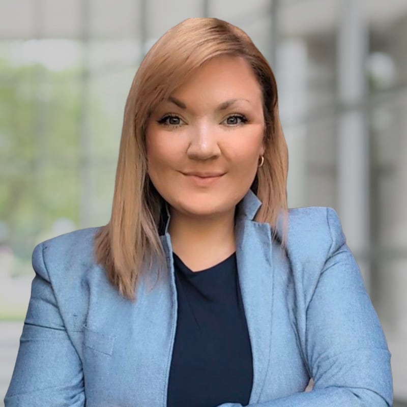 You are currently viewing Casey Oakley